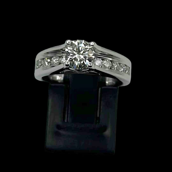 White Gold Ring with Natural Diamond
